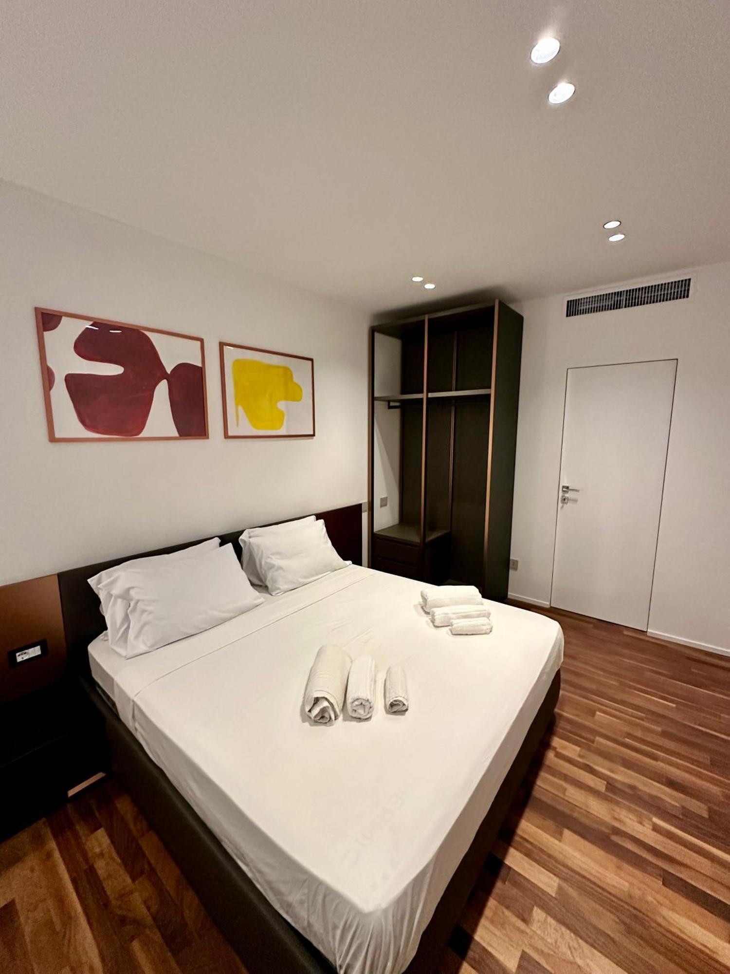 Appartamento Casa Broletto - Centro Citta Milano Esterno foto