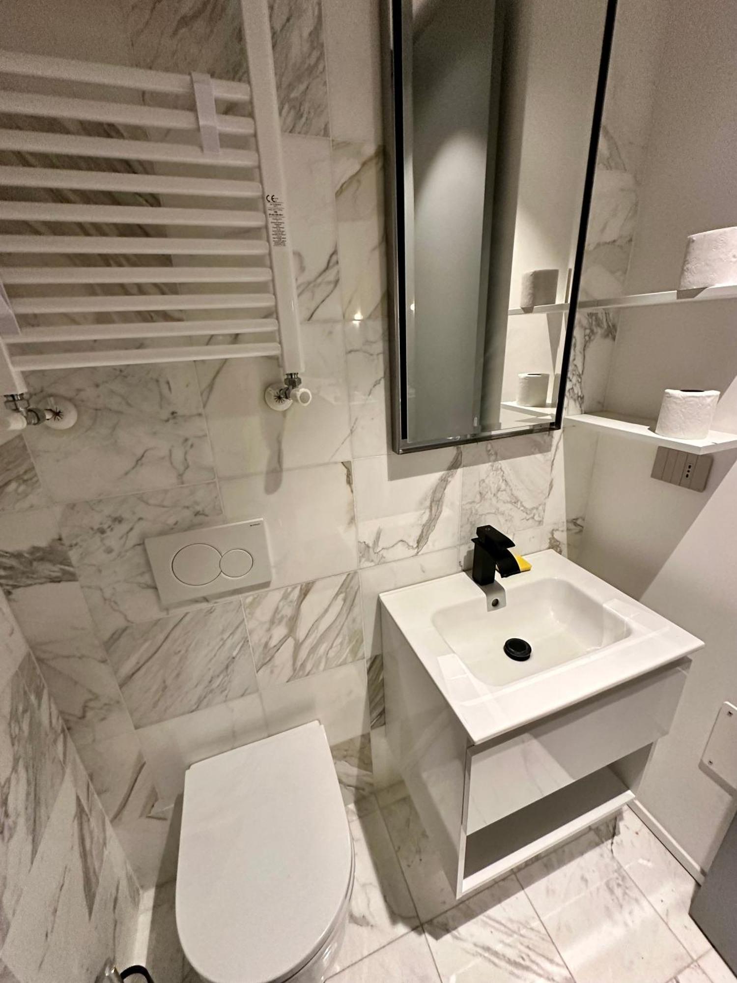 Appartamento Casa Broletto - Centro Citta Milano Esterno foto