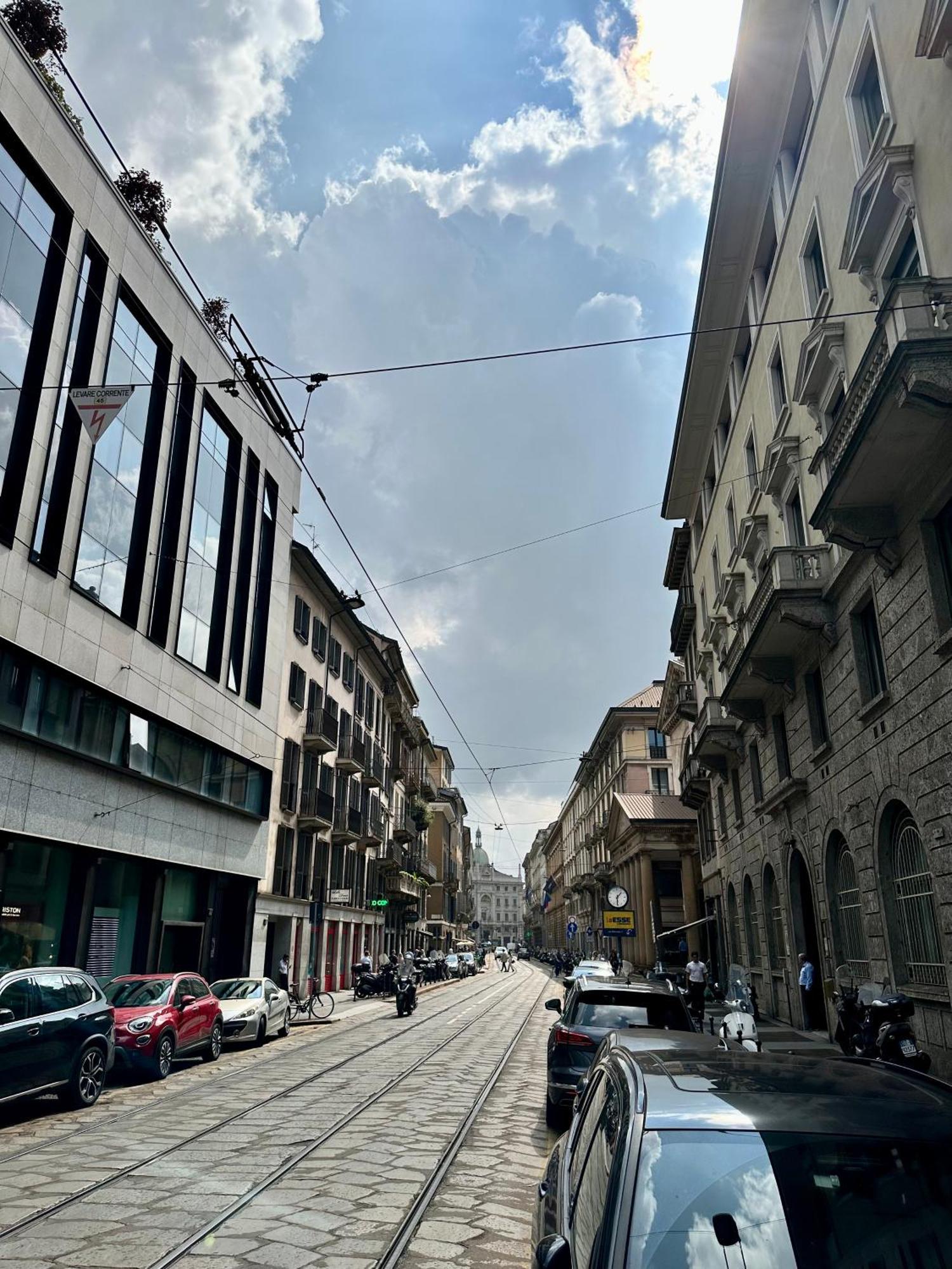 Appartamento Casa Broletto - Centro Citta Milano Esterno foto